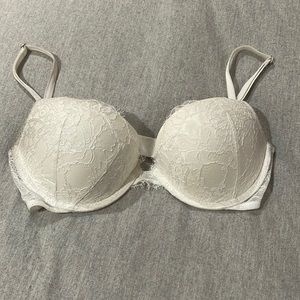 Victoria’s Secret very sexy lacy white push up